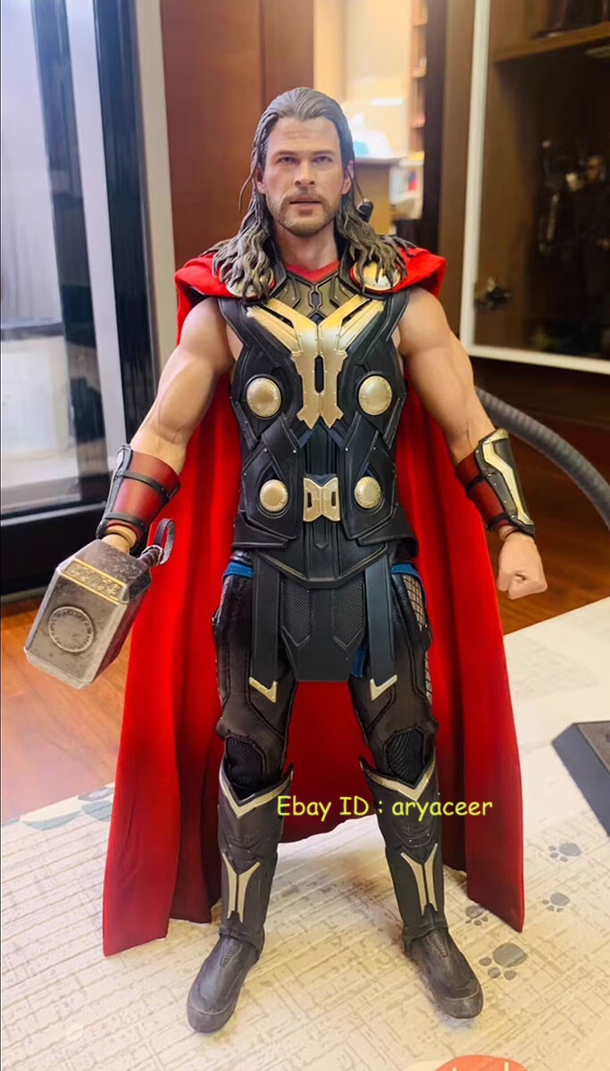 Hot Toys MMS225 The Dark World Thor Light Asgardian Armor Ver