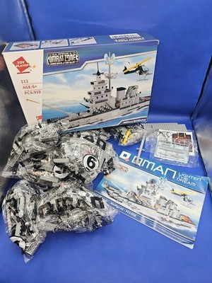 Navy Destroyer 910 Pieces 6 sailors Helicopter Building Blocks Kit complete