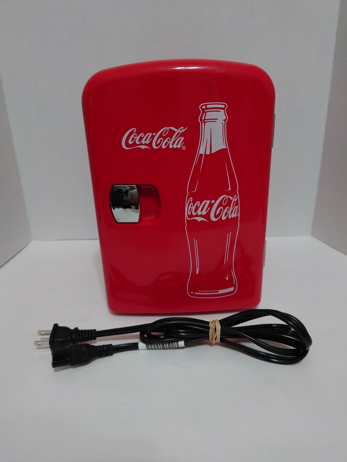 Coca-Cola Classic 6 Can Personal Mini Cooler Mini Fridge 120VAC / 12VDC