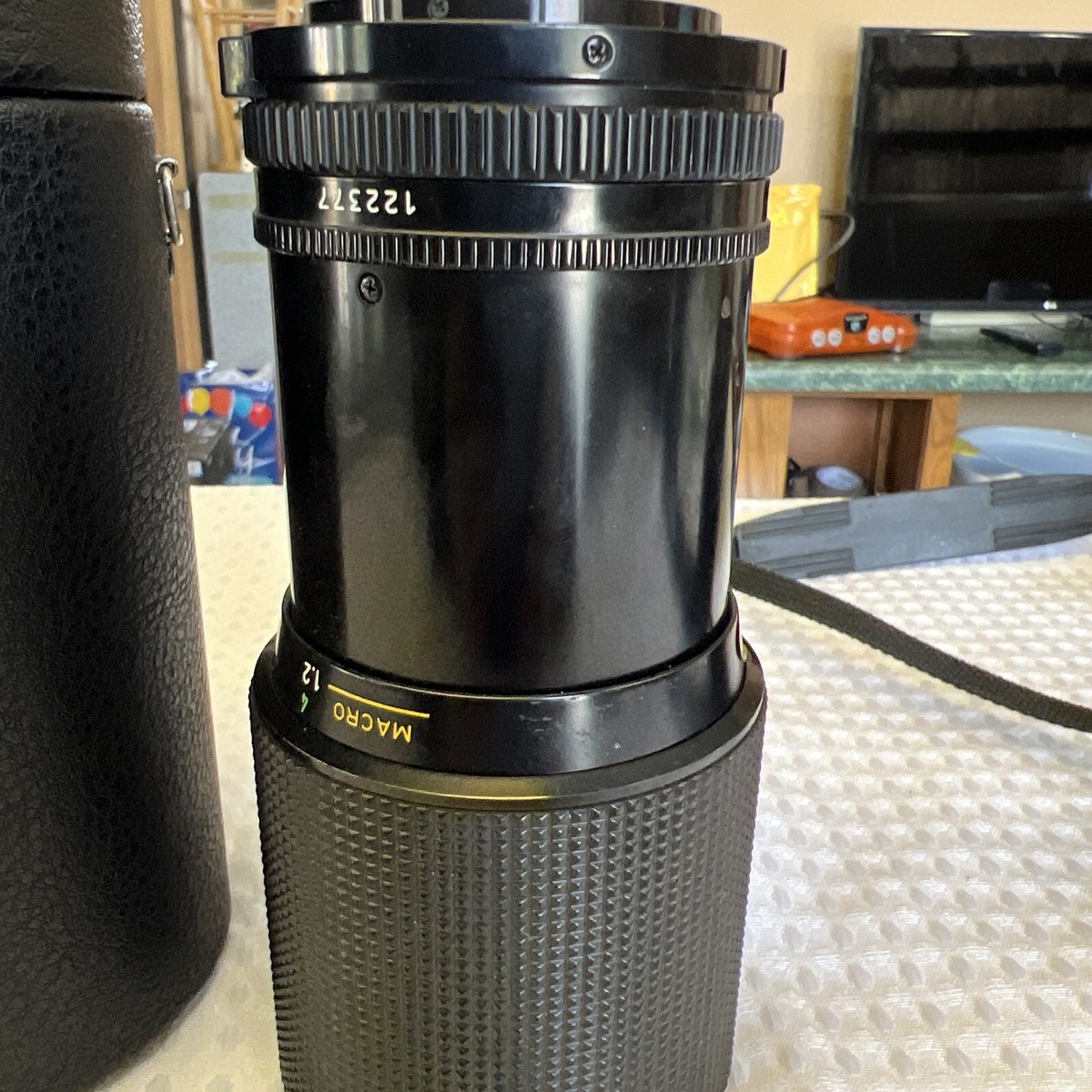 Canon FD 70-210mm F/1:4 - Zoom Lens And Hard Case | eBay