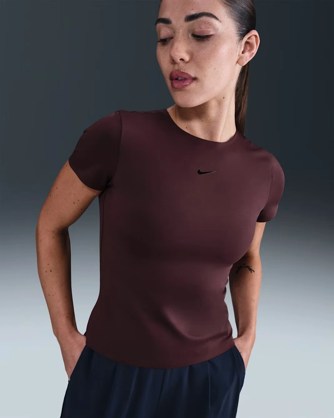 Nike Form Womens Short-Sleeve Top HQ8079-652 Burgundy Large