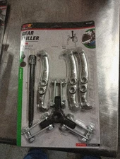 (OPEN PKG) Performance Tool Light Duty Gear Puller (Three Jaw). 751