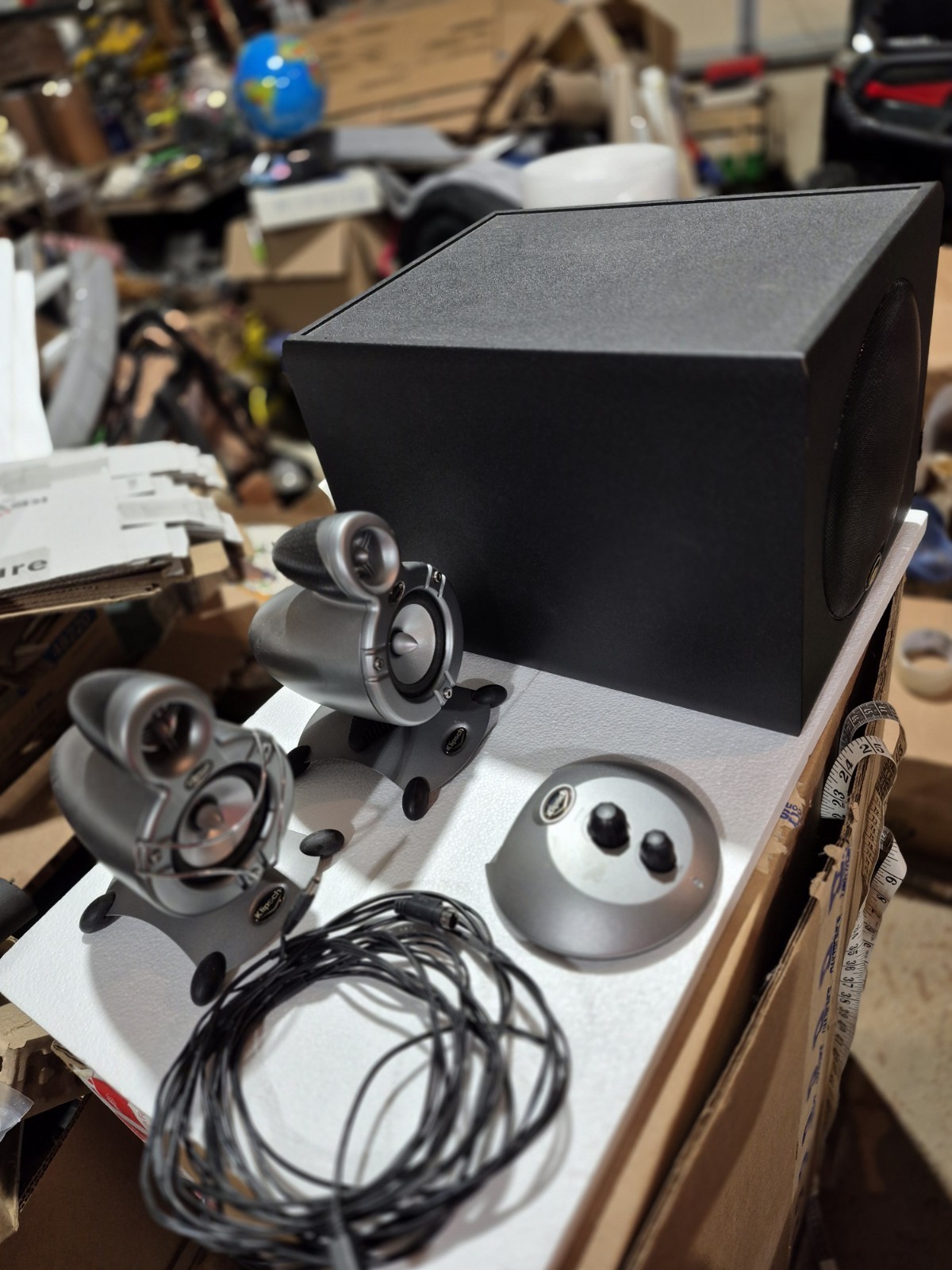 Klipsch GMX Promedia A-2.1 (good condition With Cables) no power cord @subwoofer