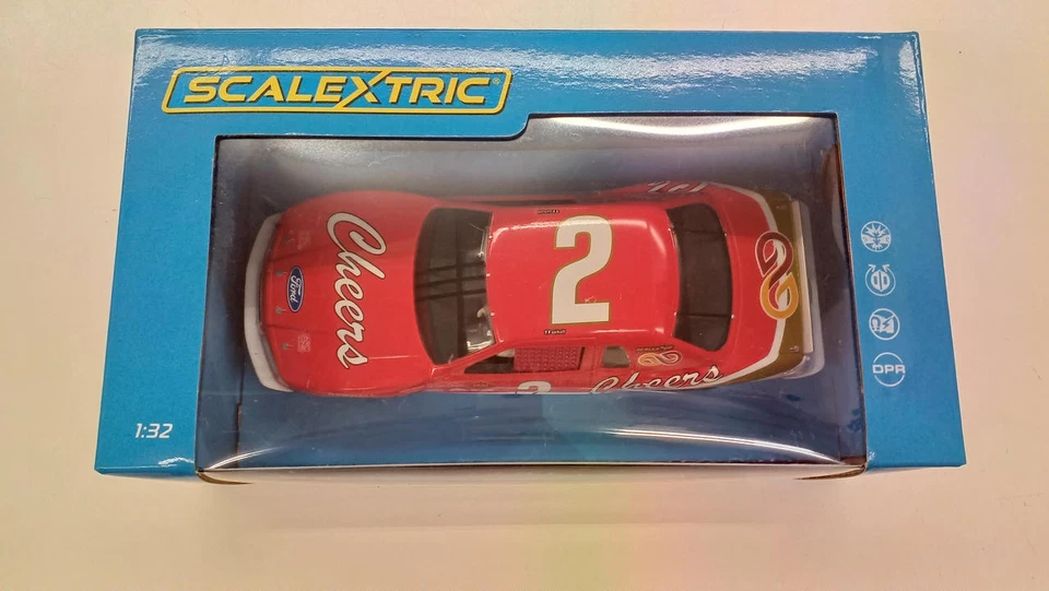 Scalextric Fordthunderbird Red/White/Gold Car Truck - Image 3 of 4