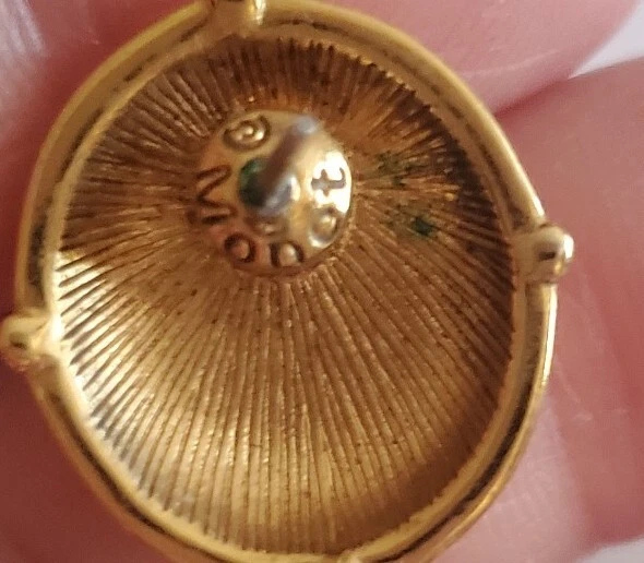 Pendientes Monet Vintage Colgantes Perforados Tono Dorado Esmalte Firmado Llamadores de Puerta Foto 4 de 4