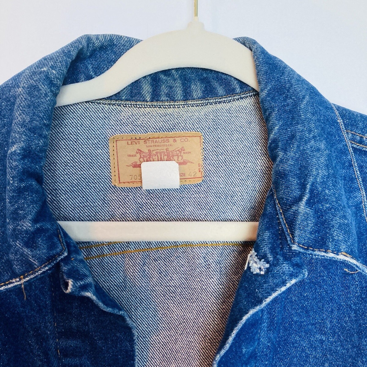 VTG Levis 70505-0217 Type 3 Small “e” Denim Jean Trucker VTG Levis 70505-0217 Type 3 Small “e” Denim Jean Trucker
