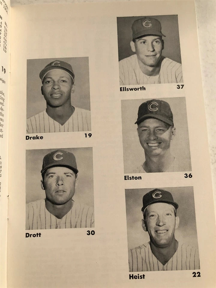 1961 CHICAGO CUBS Media Guide Yearbook ERNIE BANKS Mid Season Edition RON SANTO - Image 4 of 4