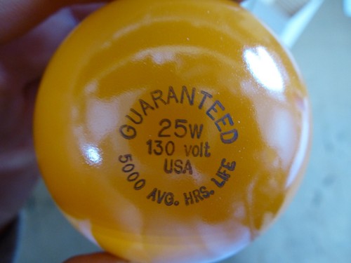 6 PACK 25 Watt A19 Orange Long Life Decorative Light Bulbs USA Party/Halloween - Picture 2 of 4