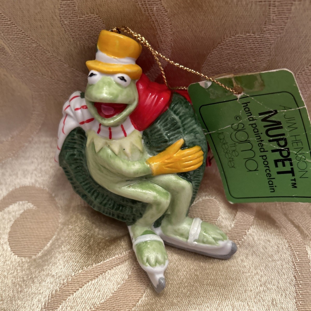 1980 HA! Muppet Kermit the Frog with Ice Skates & Wreath Ceramic