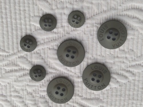 LOUIS VUITTON Button (1) Replacement New Authentic Dark Olive Green RESIN - Picture 3 of 8