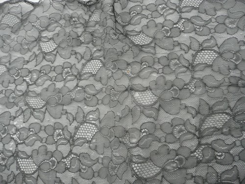 Klein Shawl Mantille - Picture 4 of 4