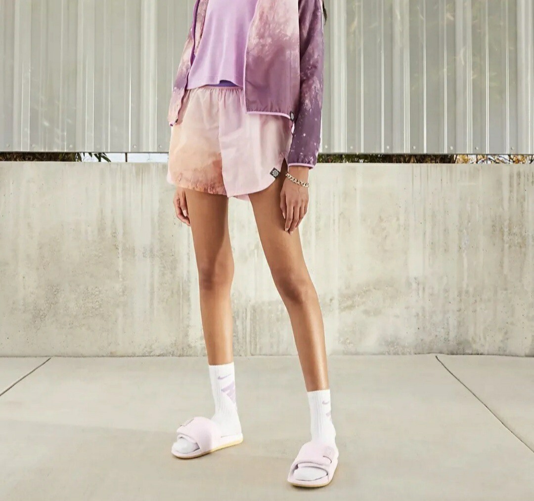 【NIKE】◆手頃な価格◆Offcourt Adjust Pink◆WMNS Slides◆ Nike OffCourt Women's Adjustable Slides
