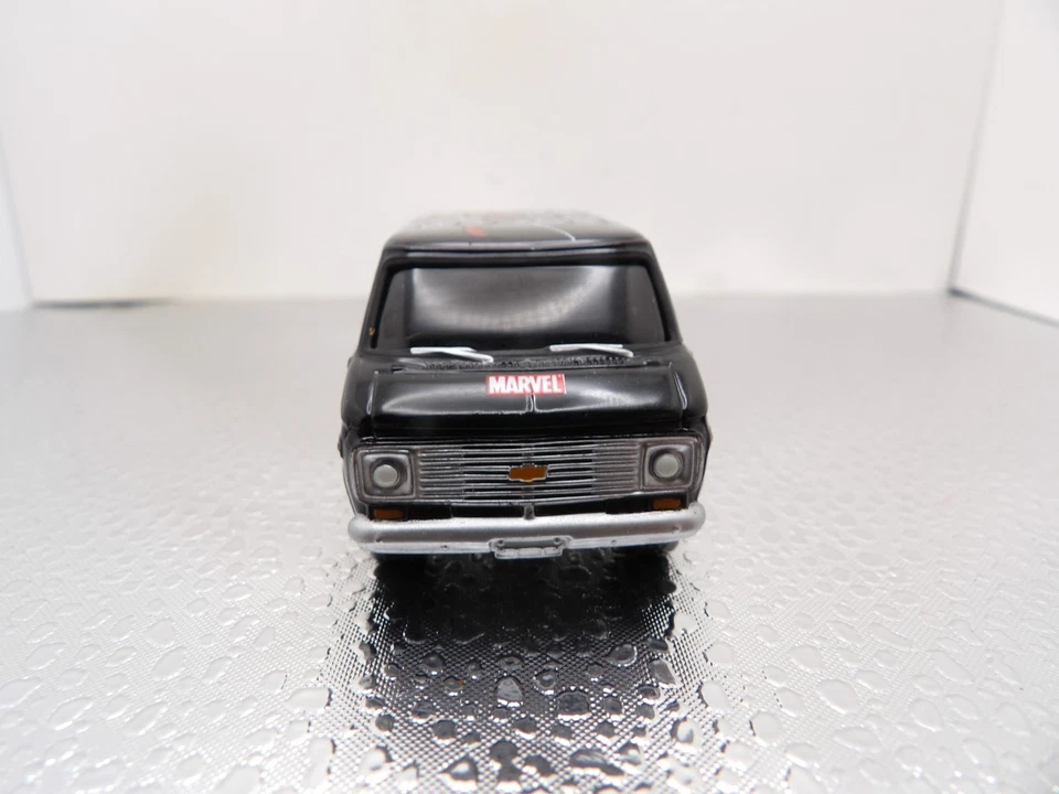 SPIDER-MAN  1977 CHEVROLET G-20 VAN        JOHNNY LIGHTNING MARVEL COMICS   1:64 - Image 3 of 4