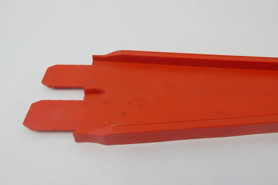 Vintage Used 1969 Mattel Hawthorne USA Red Merge Lane Car Track - Image 3 of 4