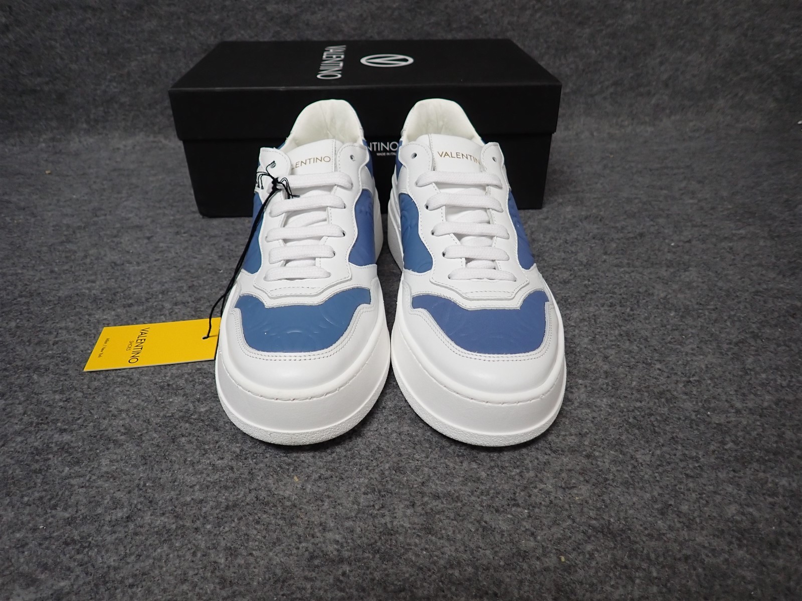 NEW Valentino Minerva Italian Leather Sneaker Denim-White Womens 7.5 (SS59) thumbnail 2