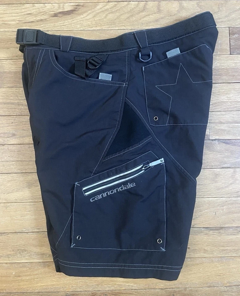 Pantalones Cortos de Ciclismo de Montaña Cannondale Negros con Cinturón Para Hombre Talla Pequeña Entrepierna - 9 pulgadas” Foto 4 de 4