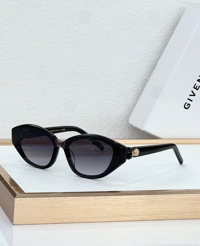 GIVENCHY Unisex Sunglasses - MODEL: GV60018U - SIZE: 53口18 142