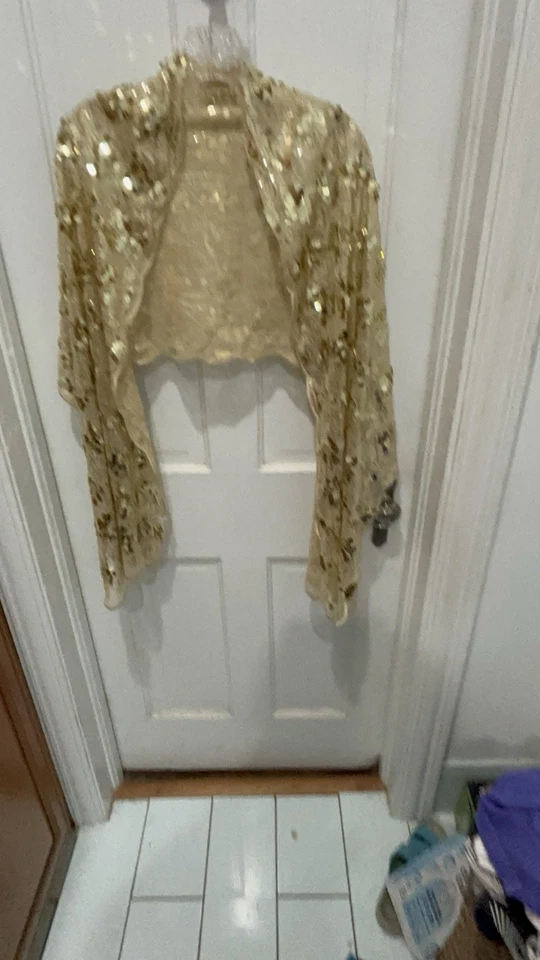 Betsey Johnson Cejon Gold Sequined Evening Wrap Shawl Scarf Prom Wedding Party - Image 4 of 4