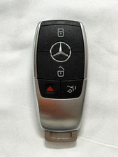 MERCEDES-BENZ OEM GENUINE 4 BUTTON REMOTE SMART KEY FOB NBGDM3