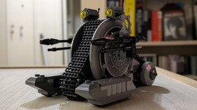LEGO Star Wars: Corporate Alliance Tank Droid (7748) - EUC