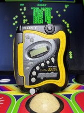 Sony Sports Walkman WM-FS220 Cassette AM/FM Radio MEGA BASE FULLY WORKING