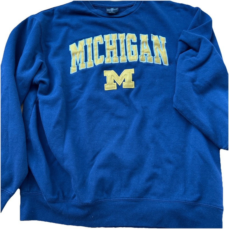 University of Michigan Embroidered Men’s XL Blue Sweatshirt