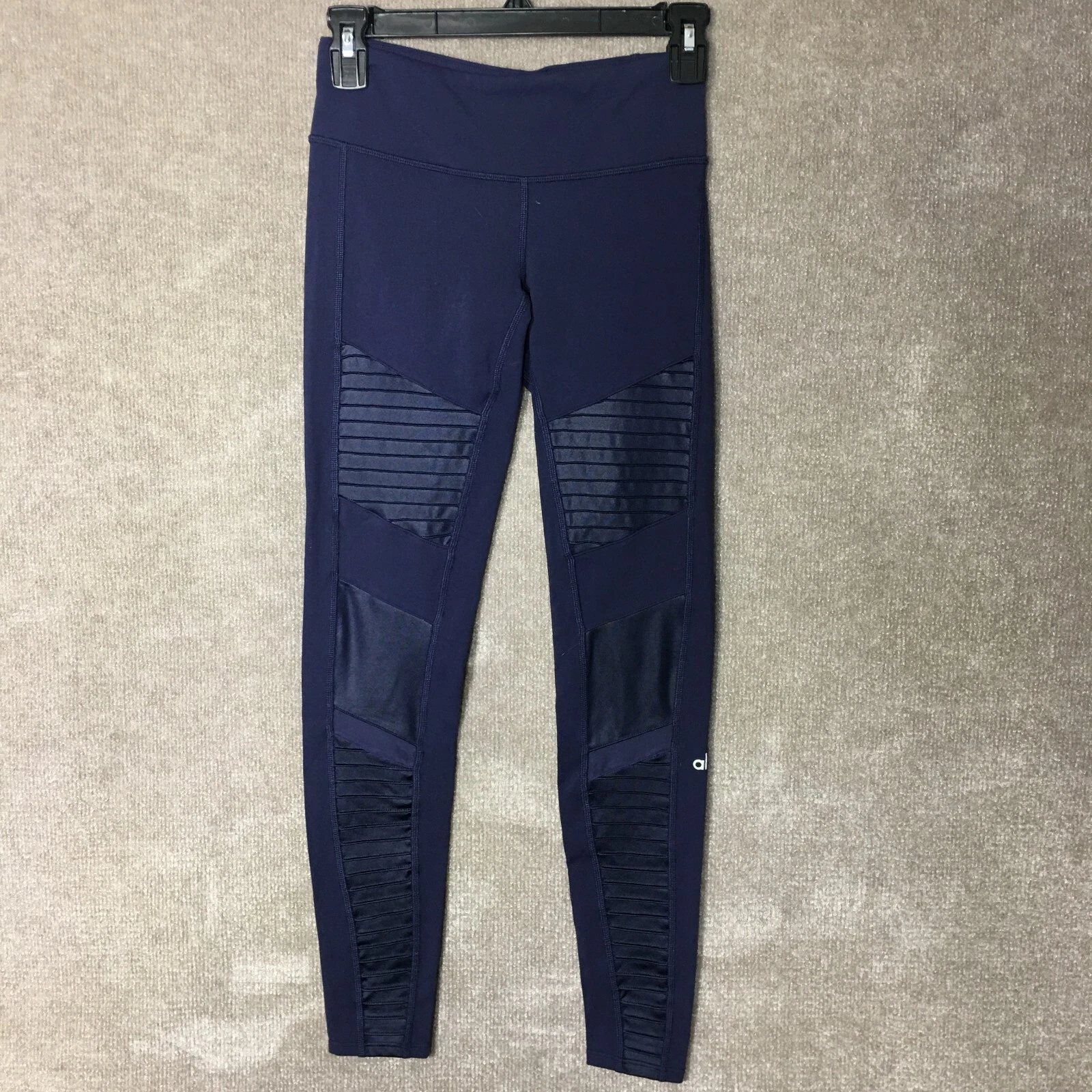 alo-yoga athletic navy ankle length yoga leggings
