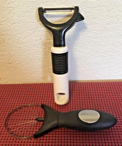 Lot of 2 ~~~ Avocado Slicer & Veggie Peeler - Picture 5 of 5