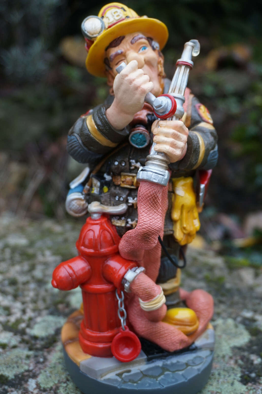 Caricature Sapeur-Pompier Figurine Profisti PRO16 pour Déco Caserne