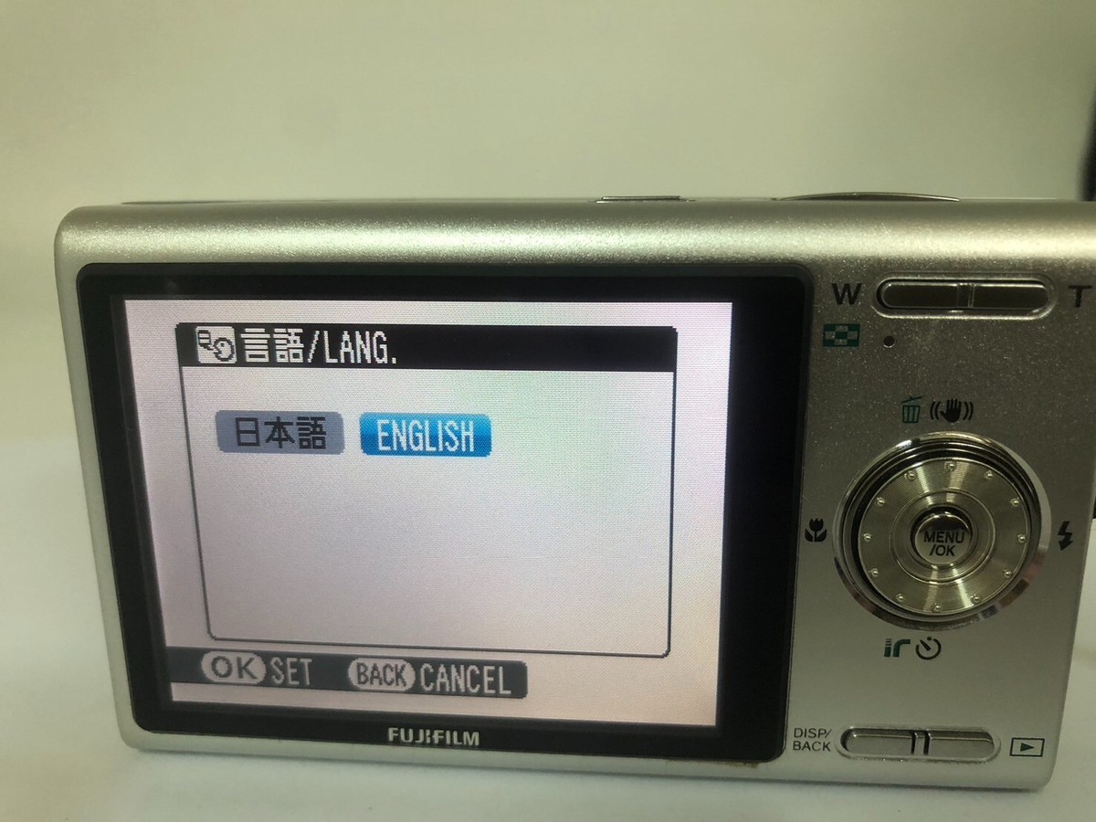 FUJIFILM デジタルカメラ FINEPIX Z250FD　ホワイト Fujifilm Finepix Z250fd White 10MP Digital Camera [Near Mint