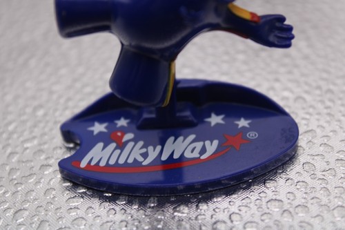 Milky Way Alien Mars Chocolate Figure 2001 Zg Toy HTF - Picture 7 of 9