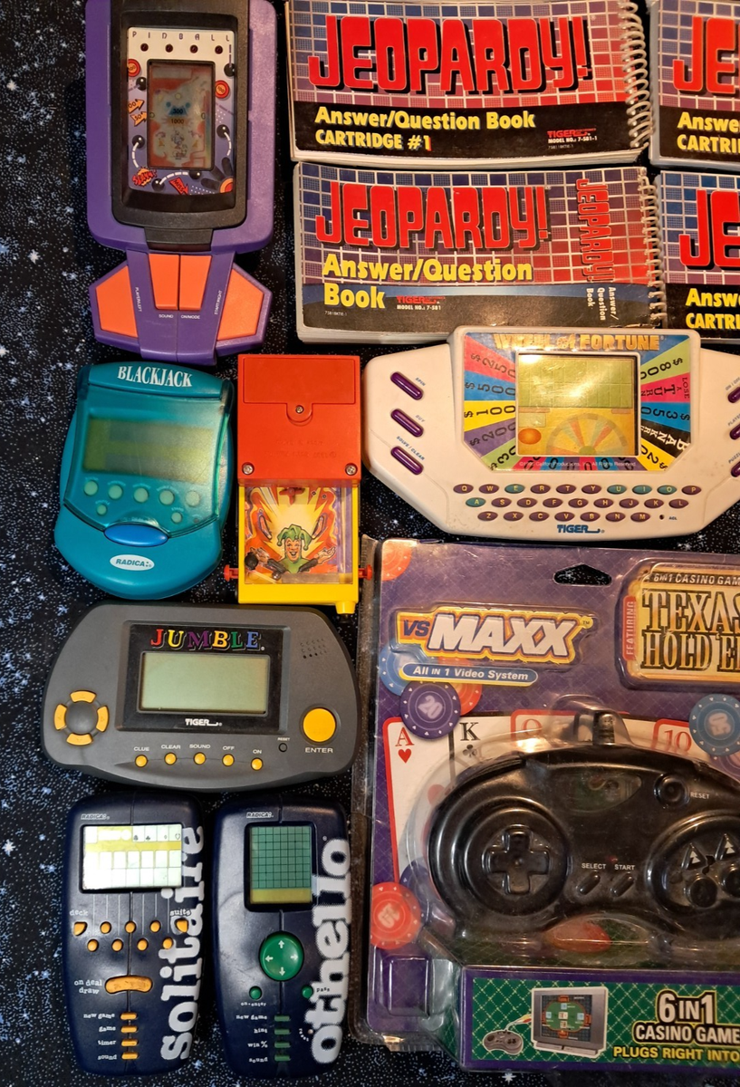 lot of 12 vintage 90s handheld electronic games - all tested