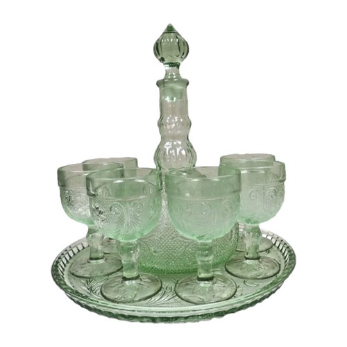 Vtg Tiara Glass 9 Pcs Chantilly Green Decanter Genie Bottle Set Indiana Sandwich - Picture 2 of 17