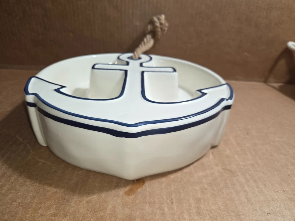 Pastel de barro seccional/dividido "ancla" para servir platos de 10" de diámetro Foto 2 de 4