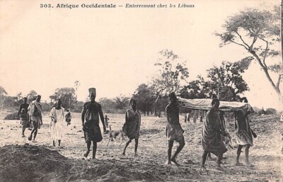 SENEGAL, AFRICA, MEN CARRY DEAD LEBOUS NATIVE TO HIS BURIAL, FORTIER PUB ~ 1910s