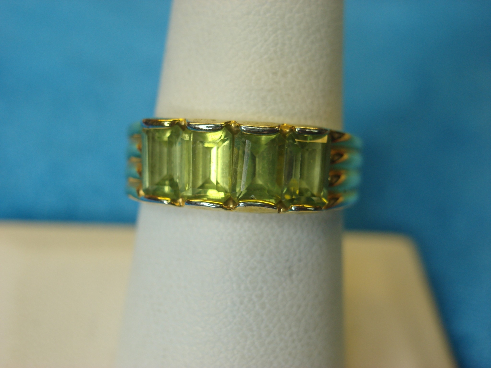 Sterling Silver W/Gold Vermeil Ring With Pale Green Stones - Pretty - Size 8