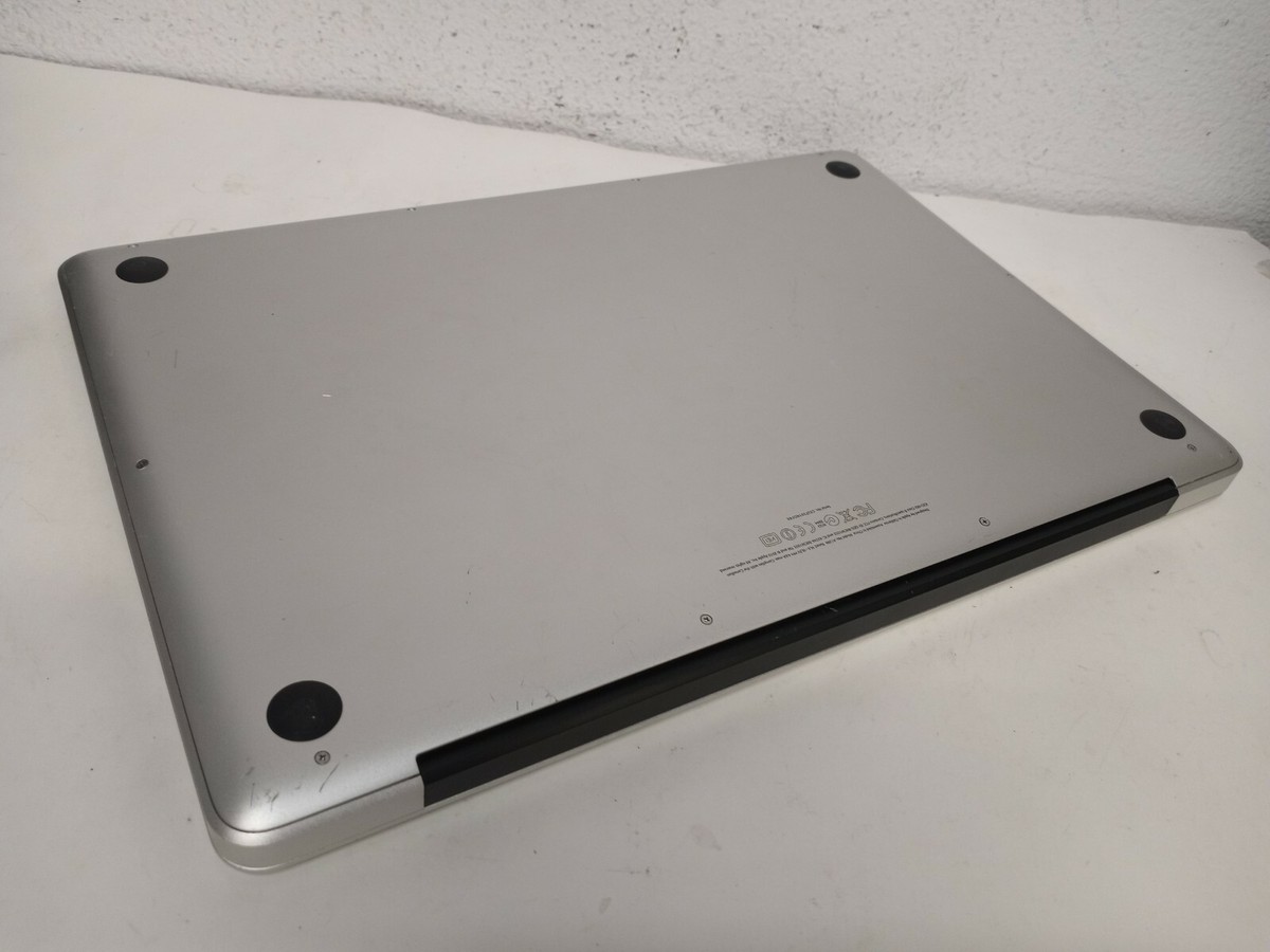 Apple MacBook Pro 15.4