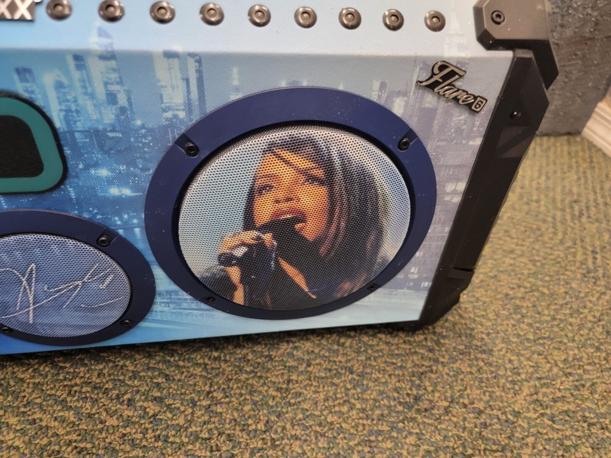 BUMPBOXX x Aaliyah Flare6 Bluetooth Boombox Rechargeable