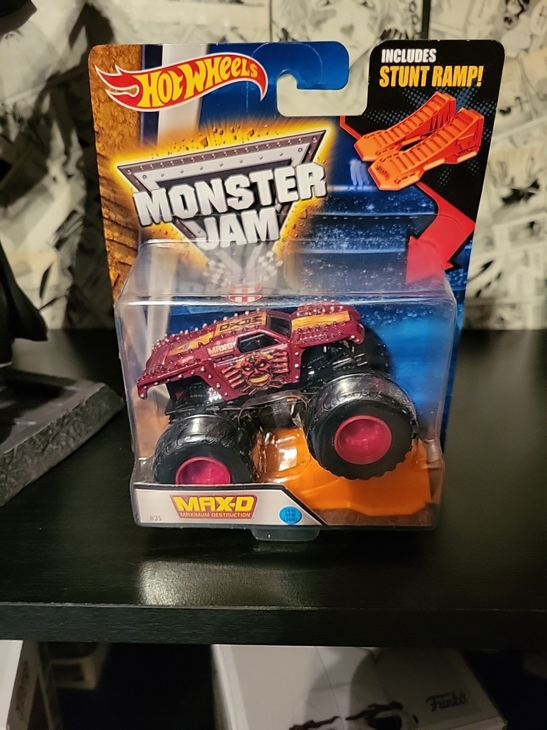 Monster Jam 2016 Max-D Red 164 Stunt Ramp Mint in Box