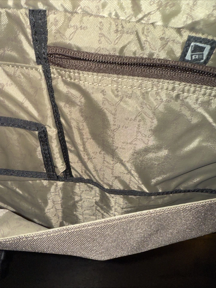 OGIO Design 嘻哈信使笔记本电脑包棕色格子吊带收纳包挎包 B-4 — 第 4/4 张图片