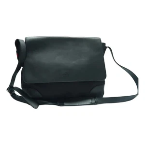Sac à bandoulière Gucci en cuir noir 439 031825