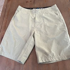 Salt Life SLX-QD Boardshortsd Men’s Size 32 Beige Vapor Stretch Pockets