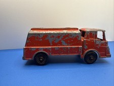 Tootsietoy Red C600 Ford OIL Fuel Tanker Truck - early 1960s 5 1/2"