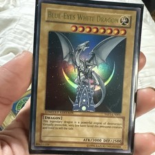 Blue-Eyes White Dragon YAP1-EN001 Anniversary Pack Limited Edition