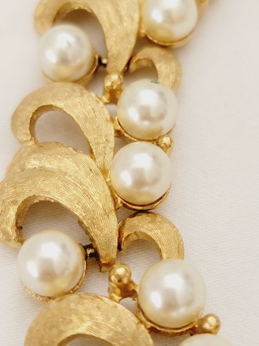 Vintage 1940's CHAREL Faux Pearls Texture Wave Gold Tone Collar Necklace 15.5" L - Picture 4 of 15