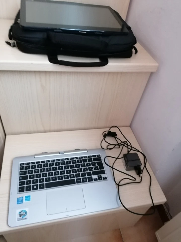 ASUS Transformer Book T300F come nuovo accetto proposte - Immagine 2 di 4