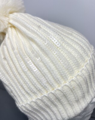 BCBG MAXAZRIA Cream Cozy Sweater Knit Beanie w/ faux fur pom pom. BCBGMaxAzria Women main image 4