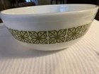 Vintage Pyrex Square Flower Green 4 QT Round Mixing Bowl #404