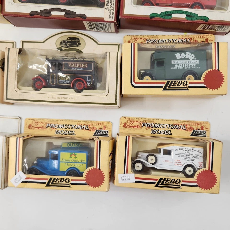 Lledo Diecast Car Lot Promotional Models Days Gone Premier Morris Ford x 18 - Image 3 of 4