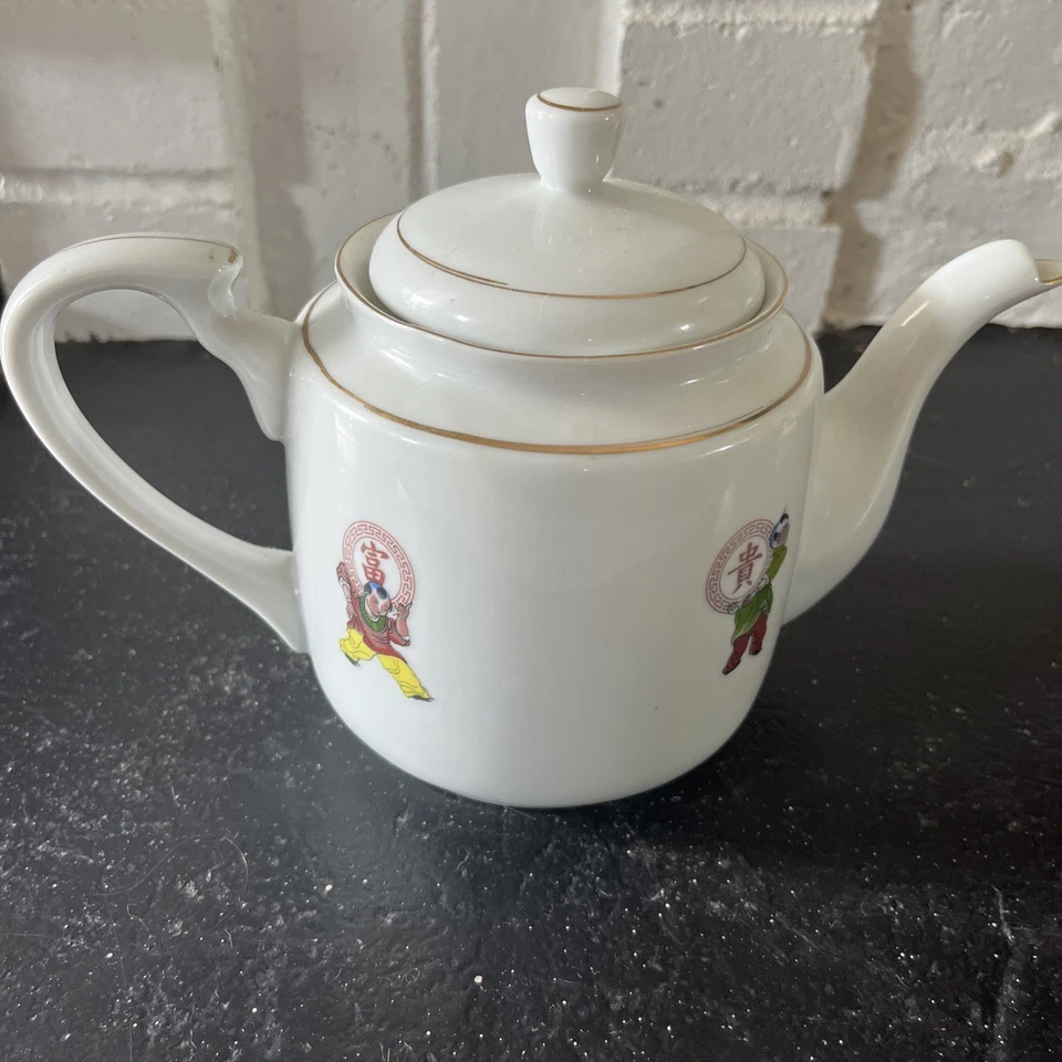 Antigua tetera china de porcelana pintada a mano con símbolos de longevidad y acento dorado Foto 2 de 4